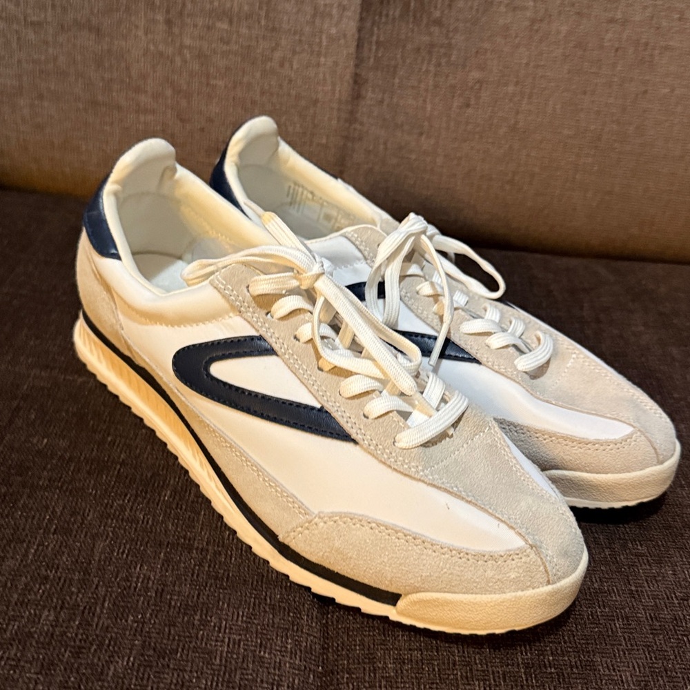 White Tretorn shoes